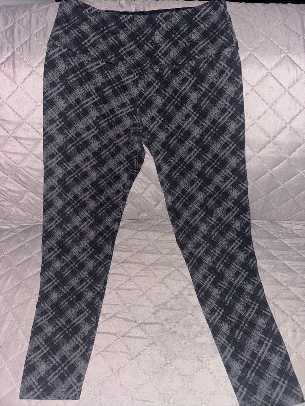 Plaid Stretch Leggings in Black & Gray w/Revolutionary Tummy Control